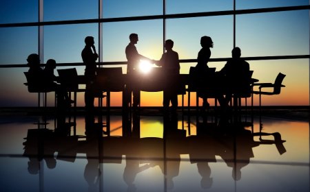 Who Makes Peace in a World of Competing Powers?