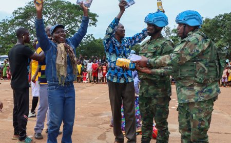 CAR: Rwandan Peacekeepers Hand Over Rehabilitated Basketball Court to Bossembele Community