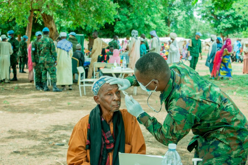 Rwandan Peacekeepers Treat Over 410 IDPs in CAR Medical Outreach