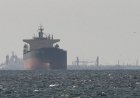 Ships stay stuck in Strait of Hormuz despite new US-Iran deal