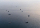 Oil Prices Climb as US-Iran Strikes Threaten Strait of Hormuz Reopening