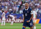 Mbappé Condemns Paraguayan Senator for Racist Comments After World Cup Win