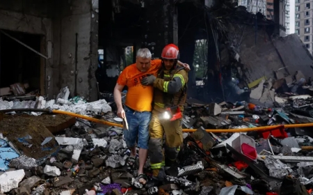 Russian Missile Strikes Kill 10 in Kyiv a Day before of NATO Summit