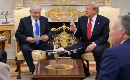 Iran fires ballistic missiles at US forces as Trump meets Netanyahu