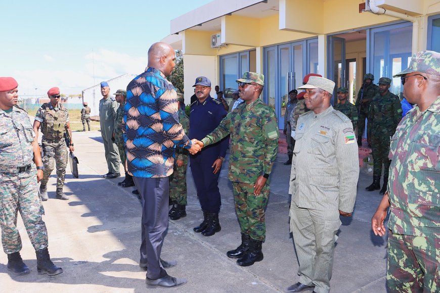 Mozambique President Visits Rwanda Security Forces In Cabo Delgado